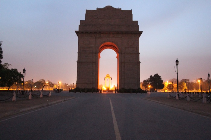 india gate morning