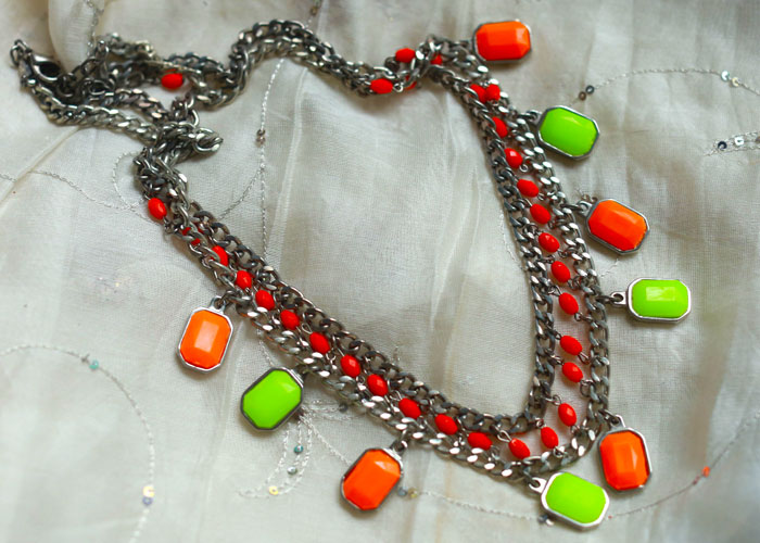 neon-orange-statement-necklace