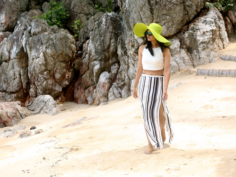koh-samui-beach-hat-outfit
