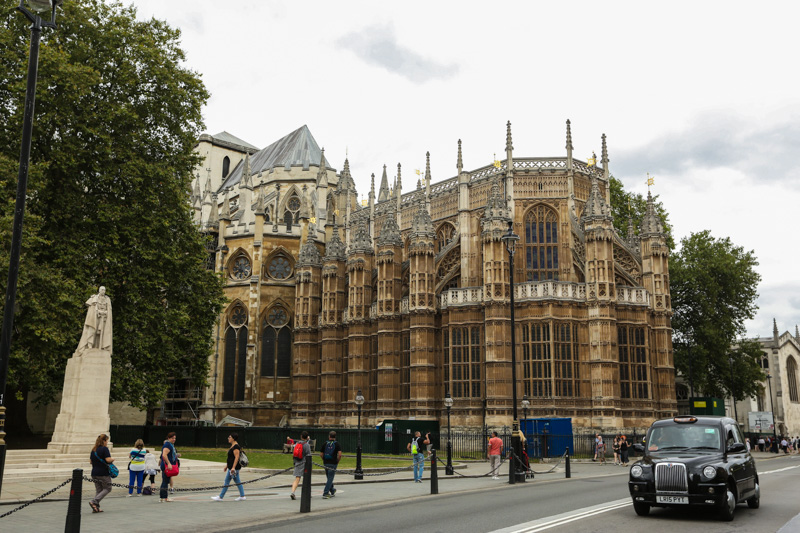 Westminster Abbey is s a large, mainly Gothic abbey church in the City of Westminster, London